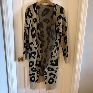Leopard duster cardigan size medium new wo tag